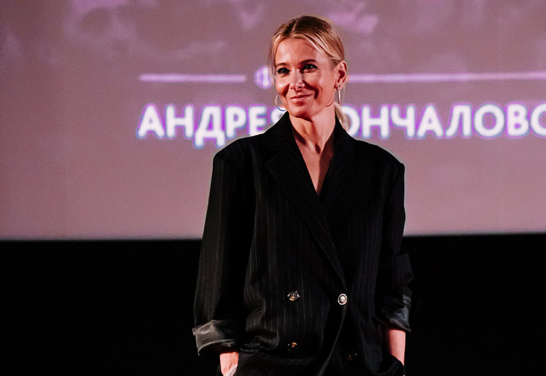 Юлия Высоцкая, Александр Домогаров, Анна Снаткина и другие на премьере фильма «Дорогие товарищи!»