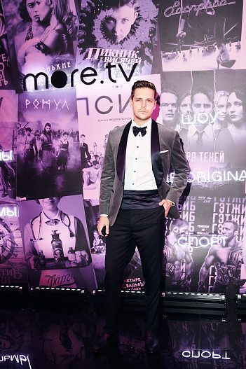 Милош Бикович