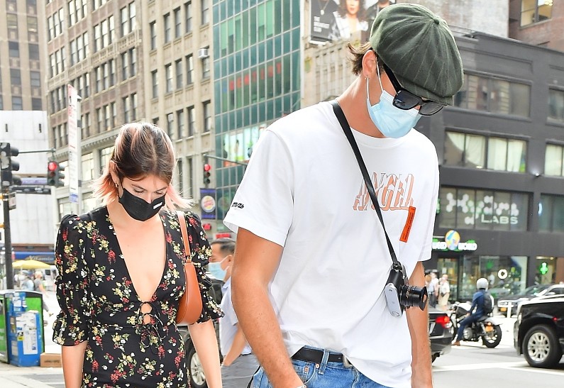 Кайя Гербер и Джейкоб Элорди трогательно заявили миру о своем романе. Фото!