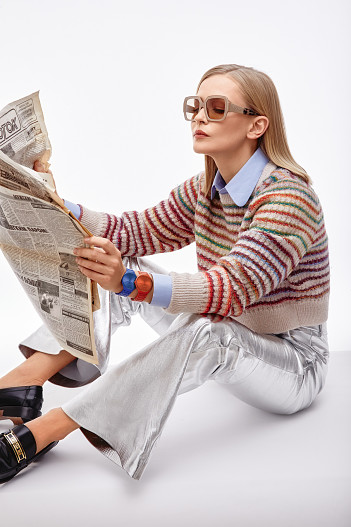 На Юлии: свитер, рубашка, брюки — всё Gucci, лоферы Dior, очки Prada, Часы Rado True Thinline Le Corbusier из высокотехнологичной керамики