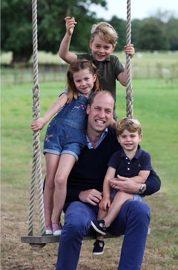 Принц Уильям с детьми