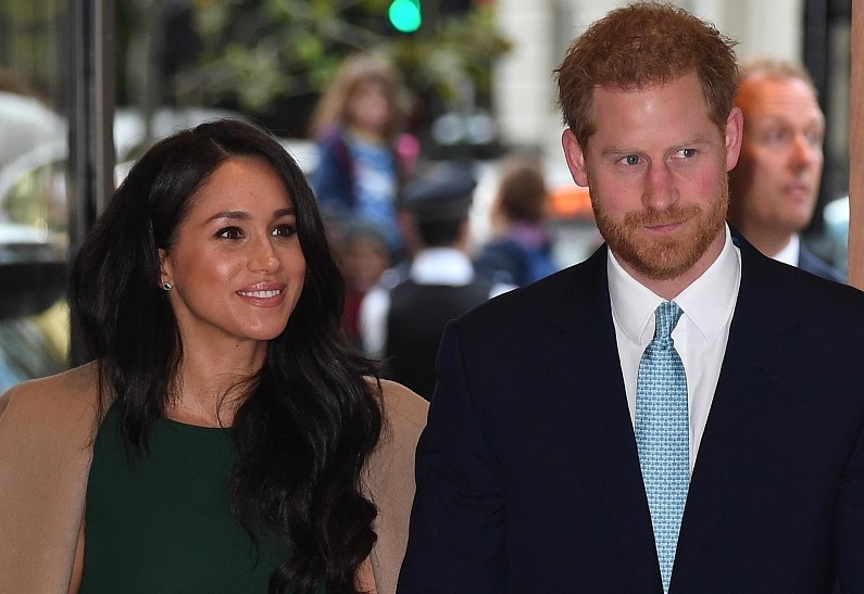 Принц Гарри и Меган Маркл уволили всех сотрудников своего офиса в Букингемском дворце