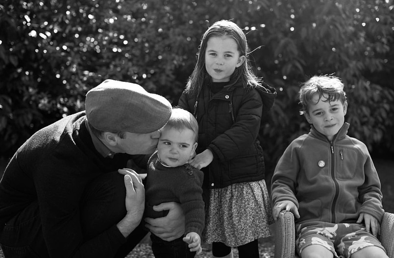 Принц Уильям с детьми