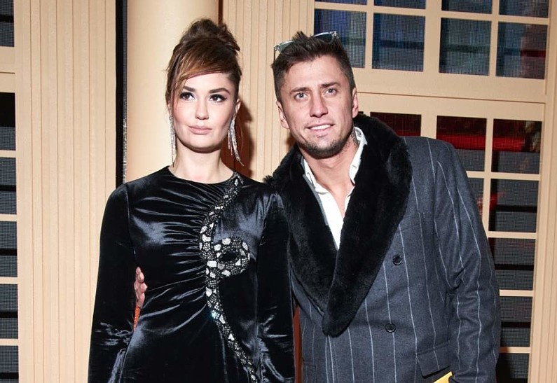 Павел Прилучный и Агата Муцениеце объявили о разводе