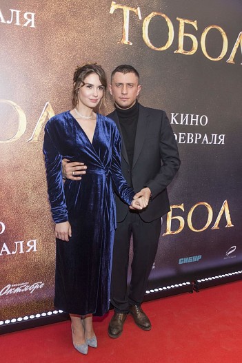 Агата Муцениеце и Павел Прилучный