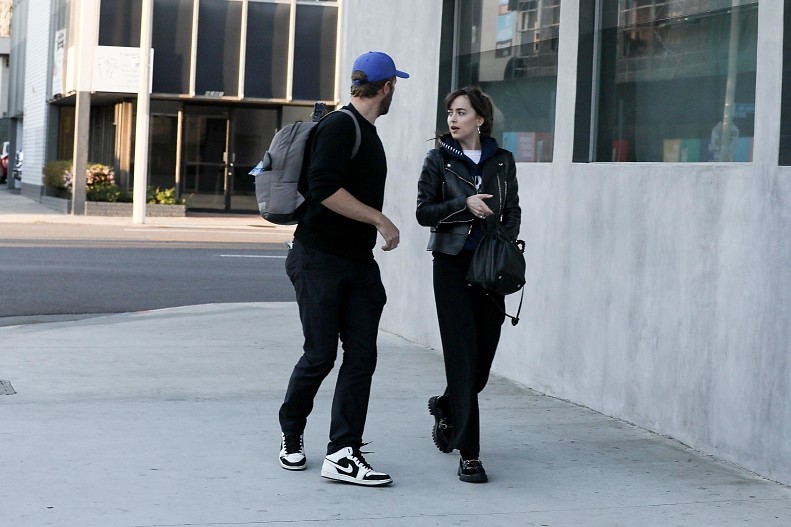 Крис Мартин и Дакота Джонсон