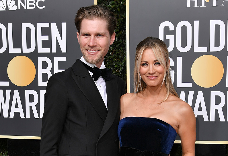 Спустя два года после свадьбы! Кейли Куоко съехалась с мужем