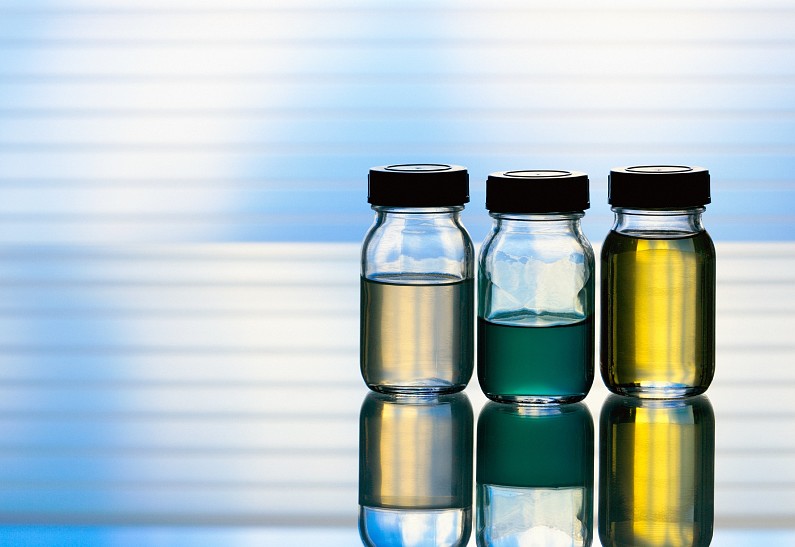 Капсула молодости: что такое сквалан и почему без него нельзя обойтись