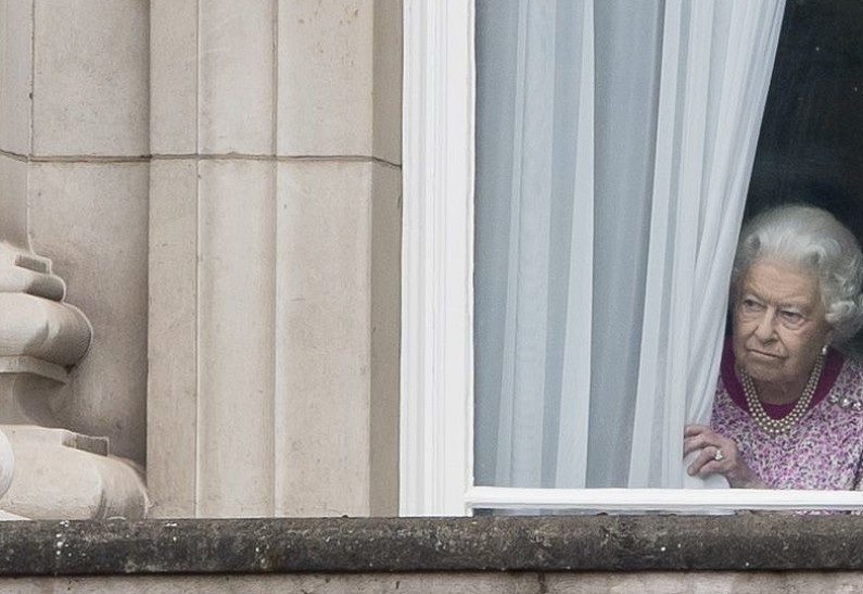 В Букингемском дворце зафиксирован первый случай заражения коронавирусом