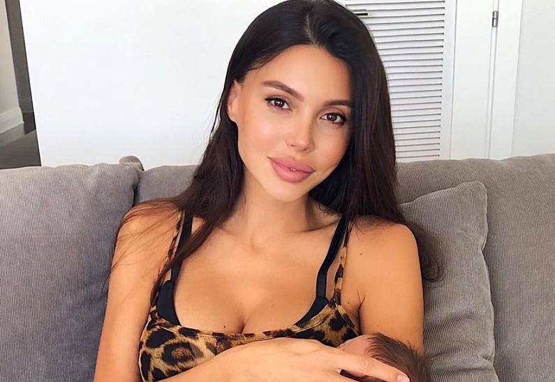 Оксана Самойлова демонстративно сняла обручальное кольцо