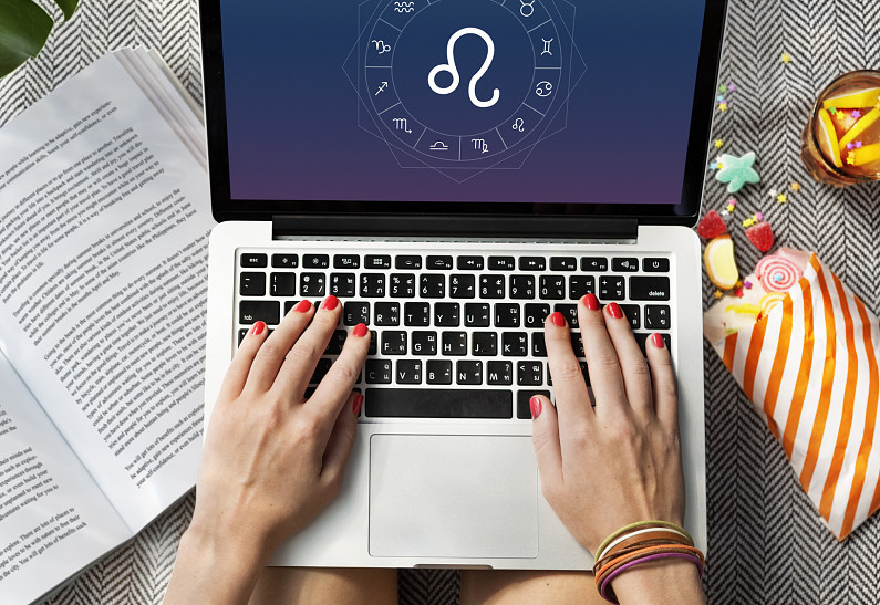 Гороскоп подарков: чему будут рады представители разных знаков зодиака