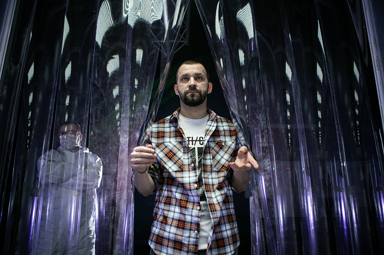 Руслан Белый