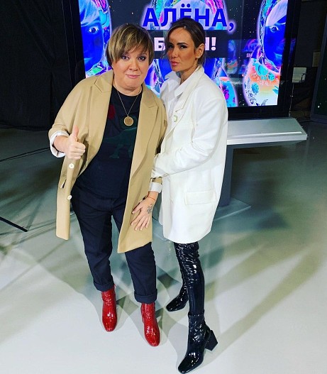 Алёна Жигалова и Айза Анохина