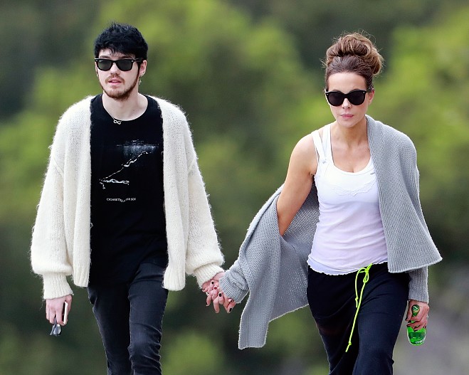 Гуди Грейс и Кейт Бекинсейл