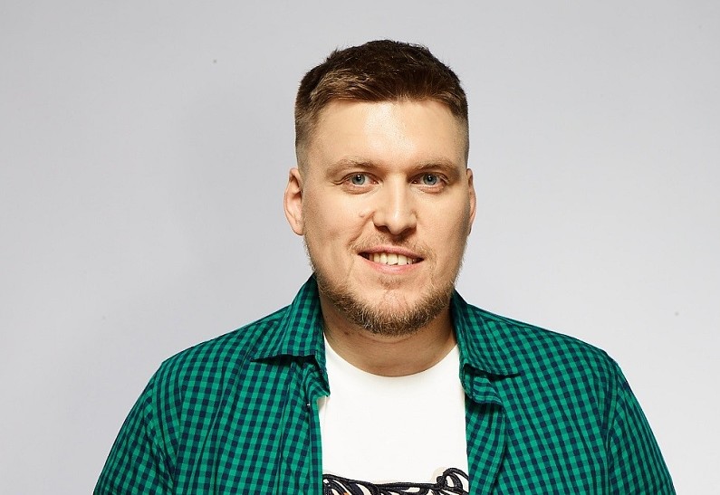 Как попасть в стендап-шоу и надо ли вам это: 5 советов от Александра Незлобина