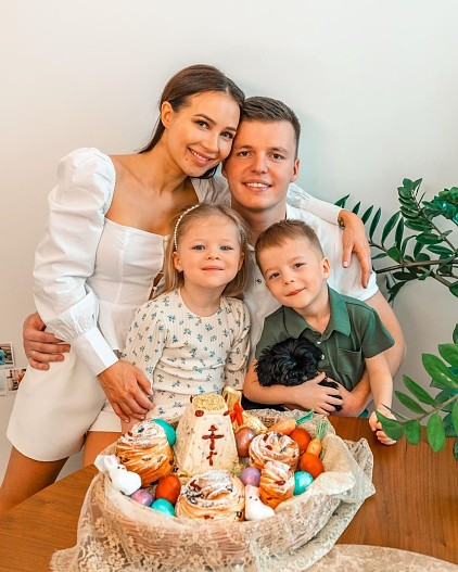 Алиса и богдан чекалины
