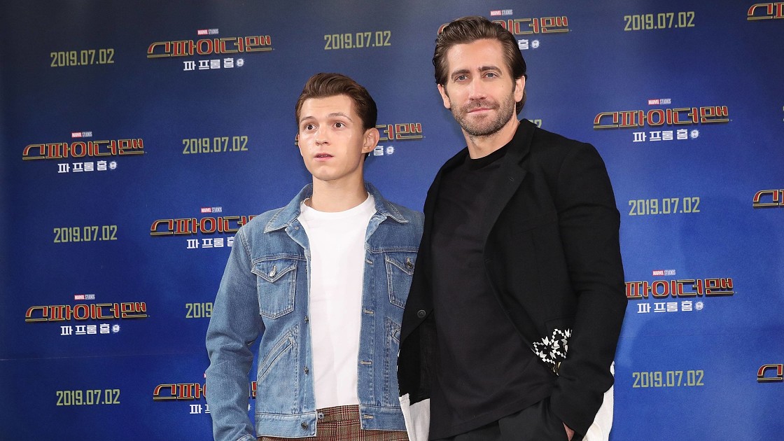 Райан Рейнольдс И Джейк Джилленхол Приняли «Невыполнимый Челлендж» Тома  Холланда