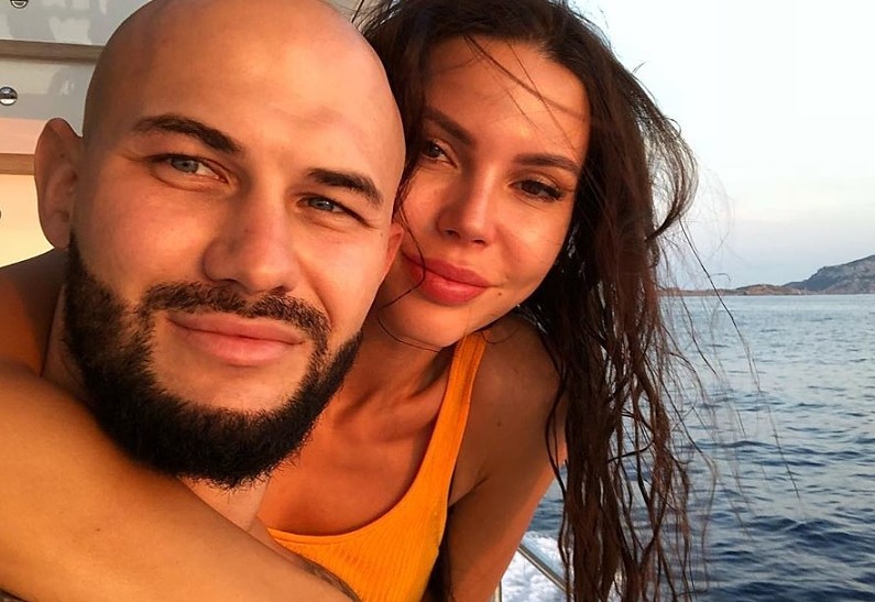 Джиган рассказал Тимати о лечении в рехабе: «Меня спасла жена»