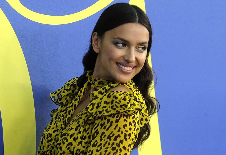 Ирина Шейк рассказала, как проводит время на карантине с маленькой дочкой Леей