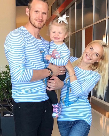 Иван Телегин и Пелагея с дочкой Таисией