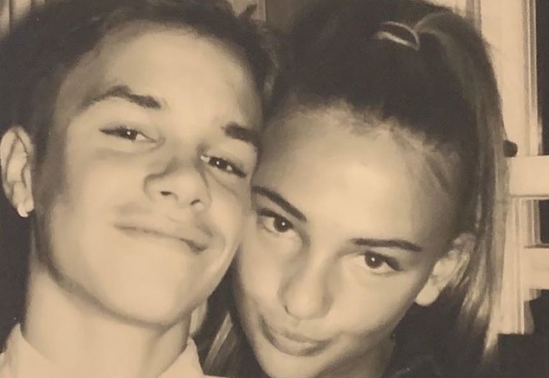 17-летний Ромео Бекхэм трогательно поздравил возлюбленную с первой годовщиной