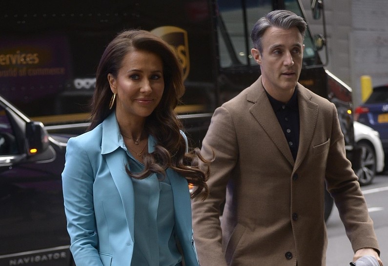 Муж Джессики Мулрони отказался от своей карьеры после расистского скандала