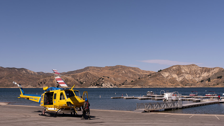 Спасатели на озере Пиру