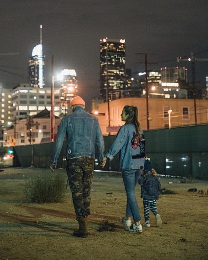 Джастин Тимберлейк и Джессика Бил с сыном Сайласом