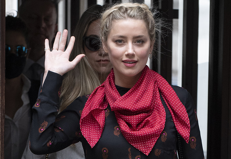 «Я убью тебя и изнасилую»: Эмбер Херд рассказала новые скандальные подробности брака с Джонни Деппом