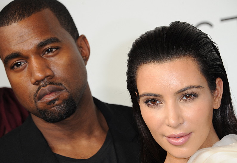 «Прости меня»: Канье Уэст извинился за свои резкие слова перед Ким Кардашьян