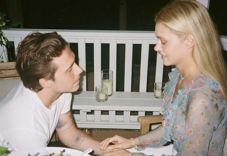 Бруклин Бекхэм показал, как сделал предложение Николе Пельтц