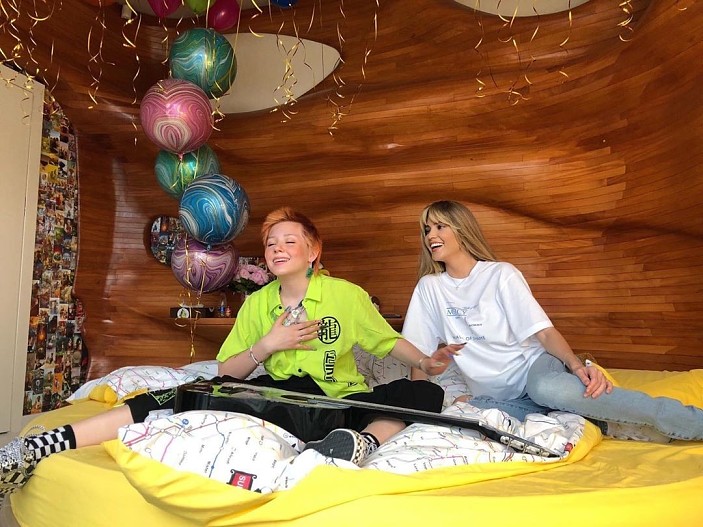 Наталья Чистякова-Ионова с дочкой Лидой