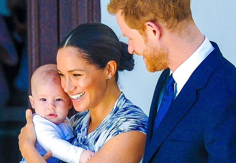 Годовалый сын Меган Маркл и принца Гарри сделал первые шаги в Лос-Анджелесе