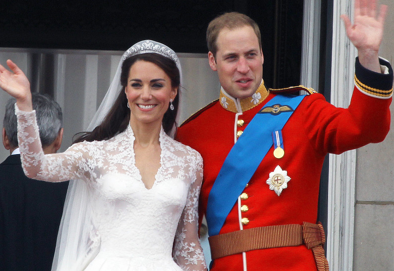 Принц Гарри Довел Кейт Миддлтон До Слез Во Время Свадьбы С Принцем Уильямом.  Рассказываем, Что Произошло!