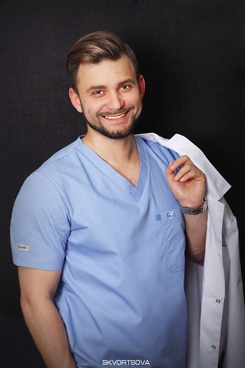 Дмитрий Скворцов, эксперт, пластический хирург, обладатель премии «Хрустальный Лотос–2019» в номинации «Лучший пластический хирург по ринопластике»