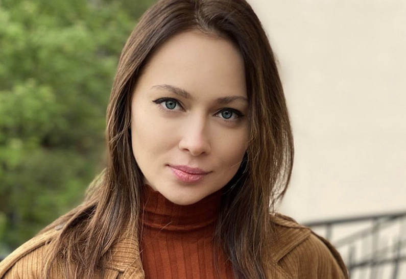 Не узнать! Настасья Самбурская радикально сменила имидж