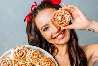 Рецепт синнабонов от Валерии Чекалиной