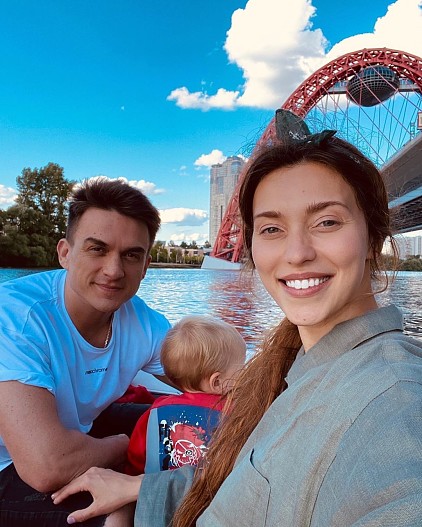 Влад Топалов и Регина Тодоренко с сыном Майклом