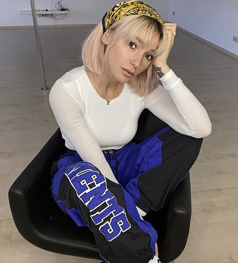 Настя Ивлеева 