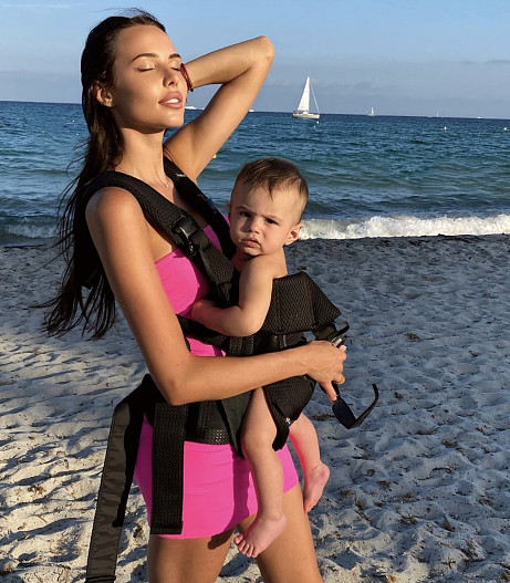 Анастасия Решетова с сыном Ратмиром