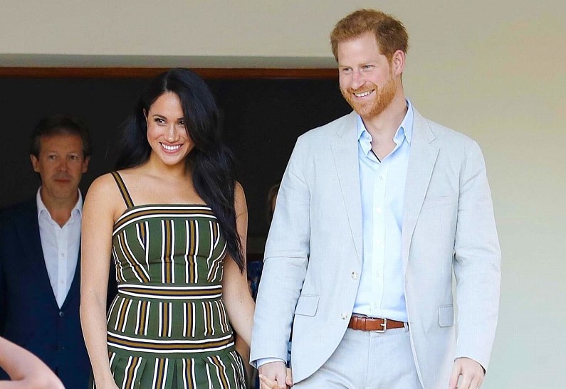 Стала известна настоящая кличка черного лабрадора Меган Маркл и принца Гарри. И это не Оз!