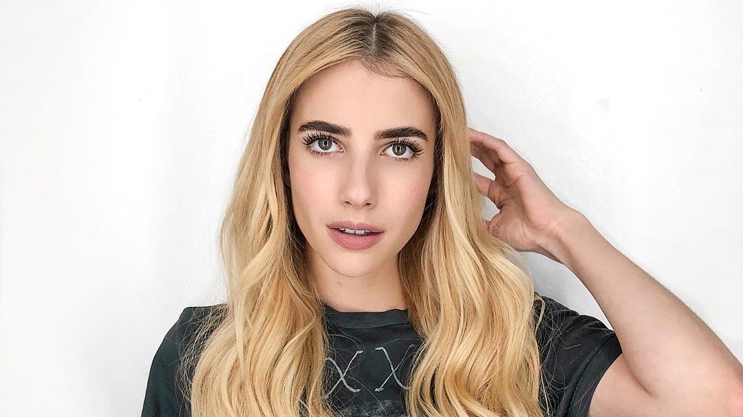 Порно белдік және мүшесі бір уақытта Жігітке сексуалдық мәтіндік хабарлама