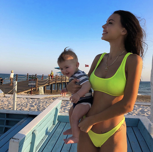 Оксана Самойлова с сыном