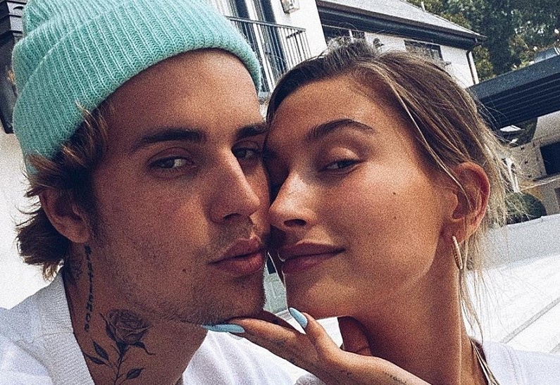 Джастин и Хейли Бибер отпраздновали вторую годовщину брака. Трогательное видео!