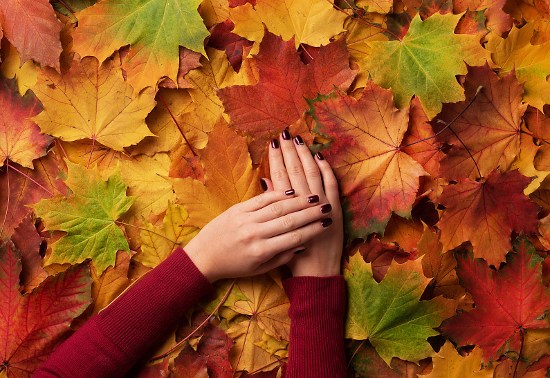 Тенденции осеннего маникюра: идеи и советы от эксперта