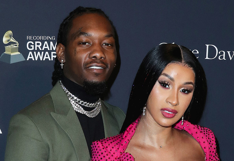Карди Би подала на развод с рэпером Оффсетом после трех лет брака