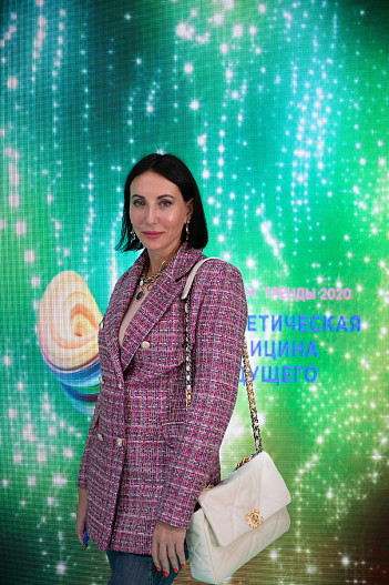 Алика Смехова