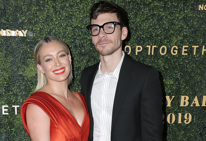 Муж Хилари Дафф сделал в честь нее тату в очень интимном месте. Фото!