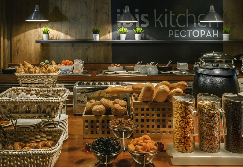 Завтрак в подарок от отелей ibis в Москве