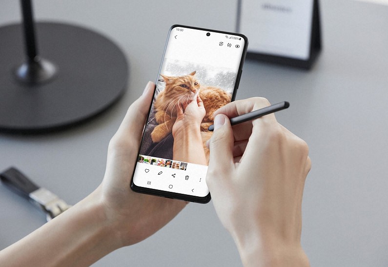 Главные премьеры 2021 года от Samsung: cмартфоны с суперкамерой в 108 Мп и 100-кратным зумом